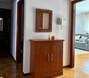 Distrito Oeste Apartment | Moreda 48 - 2 Hab y 2 Baños - Garaje y Wifi - VUT-4961-AS
