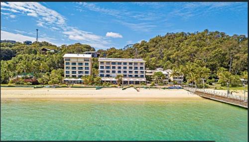 Brisbane Waterfront Apartment | Moreton Island Villas and Apartments