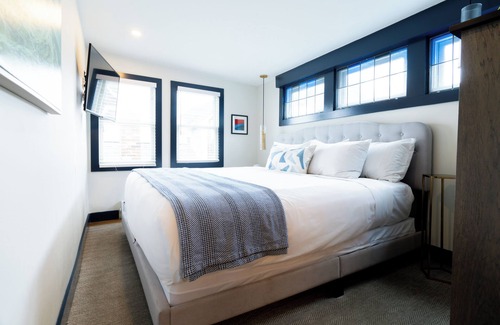 Oak Bluffs Hotel | Morgan Hotel