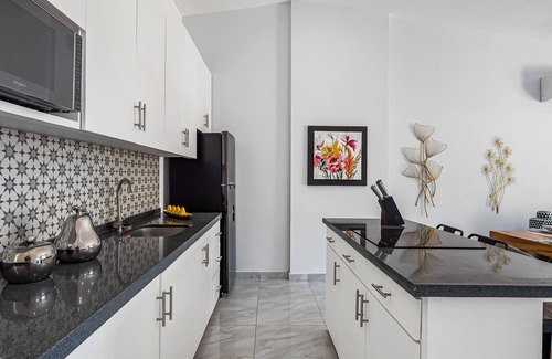 Downtown Cabo San Lucas House | Morgan Residences 607 @ Boutique Hotel with pool, gym & spa