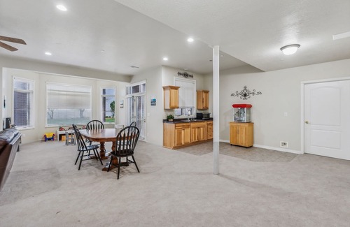 Morgan County House | Morgan View Manor W/9 Bedrooms
