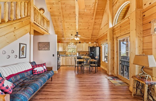 Morganton Cabin | Morganton Mountain Retreat w/Hot Tub