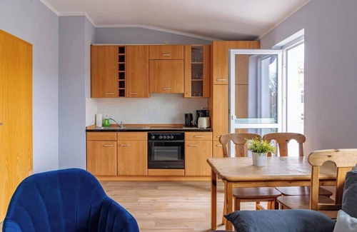 Warnemuende Apartment | Morgensonne Summary: