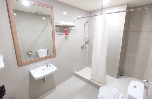Palmerah Hotel | Moritz Hotel Rsab Harapan Kita