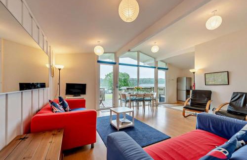 Milford Haven House | Morning Tide