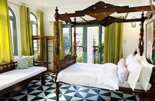 Calamba Villa | Moroccan Natural Hotspring Up to 30 guests