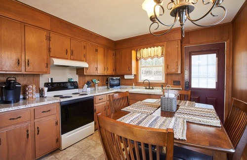 Blowing Rock Cottage | Morris Street Cottage 2BR/1BA, New Central AC!