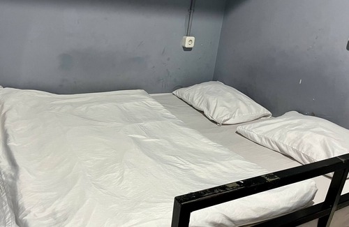 Kemang Hotel | Morroi Residence Kemang