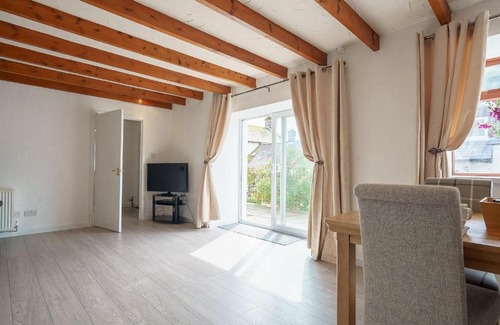 Thornhill House | Morton Cottage