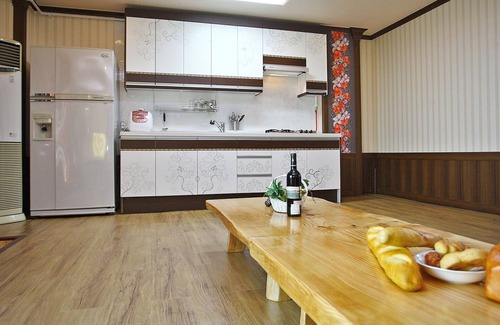 Gonam Condo | Morwenna Pension