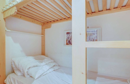 Morzine Apartment | Morzine 1000 One bedroom apartment + 1 cabin with bunk beds