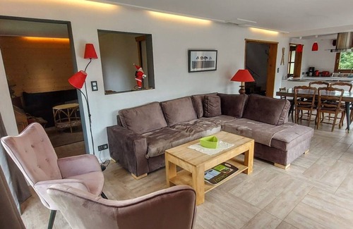 Morzine Ski Chalet | Morzine: panoramic, south-facing, comfortable chalet