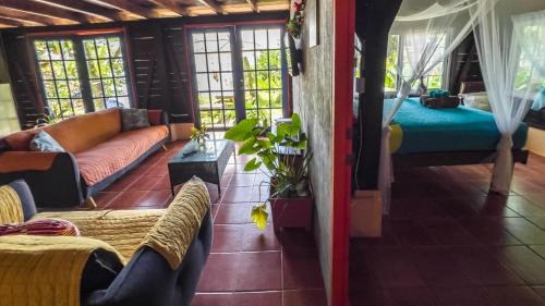 Bocas del Toro House | Mosana Reef Garden B&B