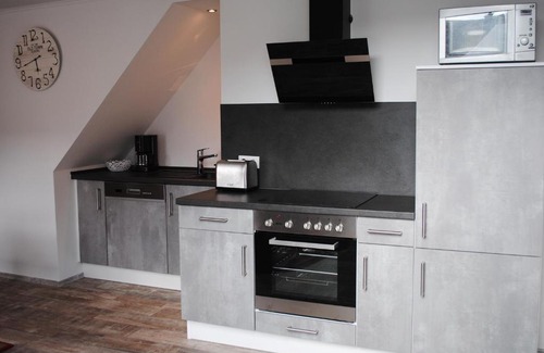 Reil Apartment | Moselena