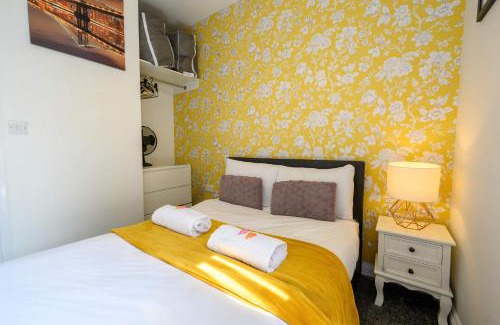 Moseley Apartment | Moseley Mews House