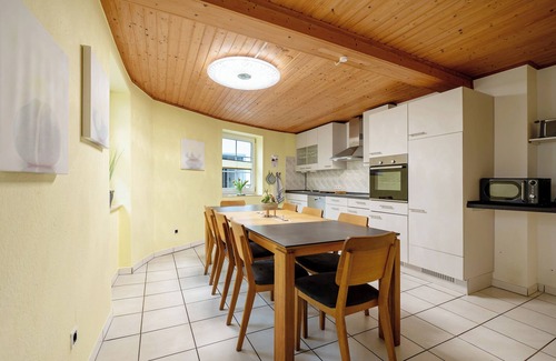 Uerzig House | Moselle Holiday Home "Würzgarten" with Wi-Fi