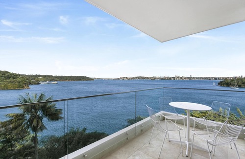 Mosman Apartment | Mosman- RAG05 - Raglan Street - Waterfront 2BR Apartment with Stunning Harbour Views Balcony Near Mosman Ferry