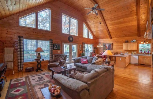 Blowing Rock House | Moss Haven Cabin - Peaceful Blowing Rock Getaway