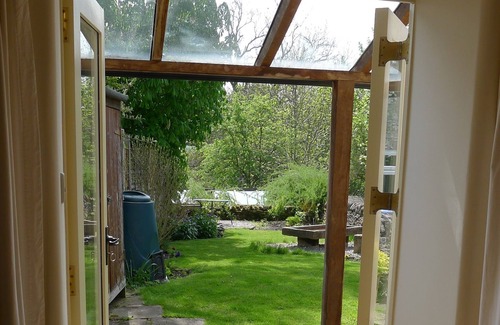 Youlgreave Cottage | Mosstone, Youlgreave. A charming cottage at the heart of the village