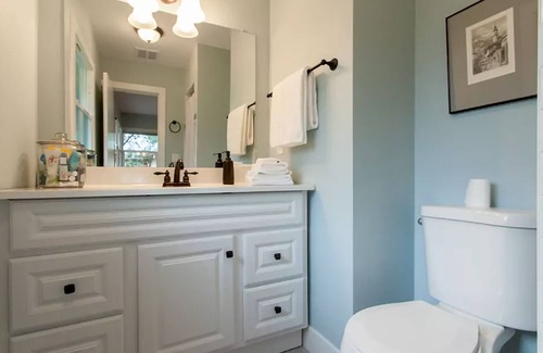 Raleigh Hills House | Most Family Friendly Listing in Portland - Keep the Conveniences of Home!