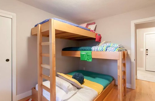 Raleigh Hills House | Most Family Friendly Listing in Portland - Keep the Conveniences of Home!