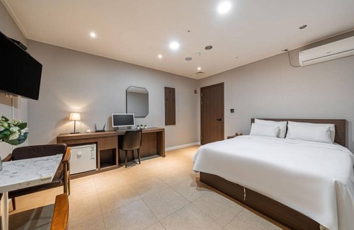 Dongtan Hotel | Motel ∙ 2 guests