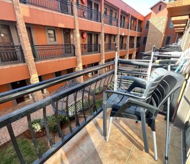 Mangaung Apartment | Motel 21 on Bains