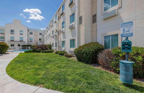 Northeast Heights Hotel | Motel 6-Albuquerque, NM - North