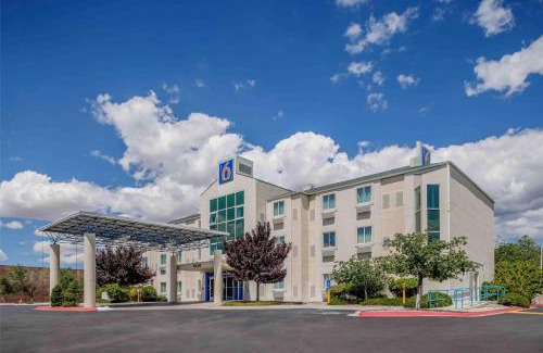 Northeast Heights Hotel | Motel 6-Albuquerque, NM - North