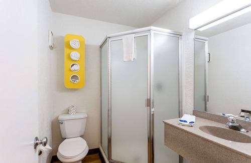 Canyon Acres Hotel | Motel 6 Albuquerque, NM - Northeast