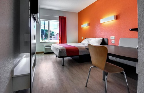 East Texas Hotel | Motel 6 Allentown, PA
