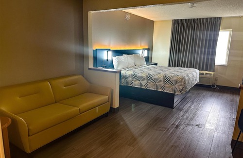 Anderson Hotel | Motel 6 Anderson, IN - Indianapolis