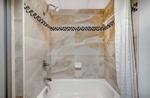 Central Arlington Hotel | Motel 6 Arlington, Tx – Entertainment District