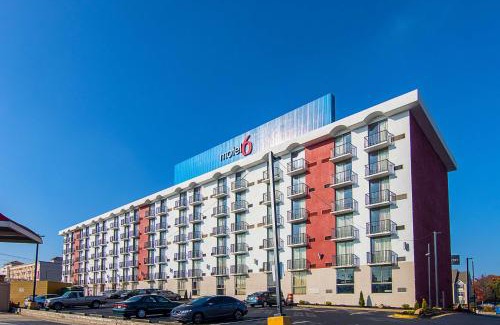 Eagan Park Hotel | Motel 6-Atlanta, GA - Atlanta Airport