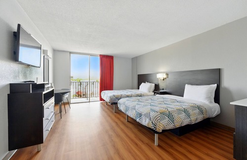 Eagan Park Hotel | Motel 6 Atlanta, GA - Atlanta Airport
