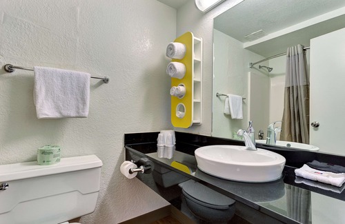 Belmont Hotel | Motel 6 Belmont, CA - San Francisco - Redwood City