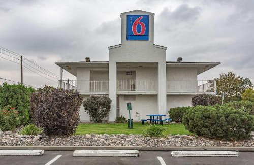 Billings Hotel | Motel 6-Billings, MT - South