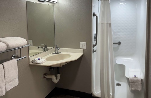 Bradenton Hotel | Motel 6 Bradenton, FL