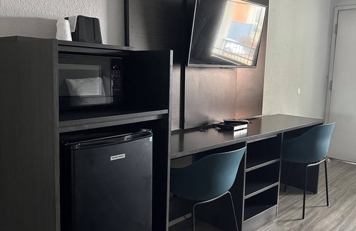 Brookhaven Hotel | Motel 6 Brookhaven, MS