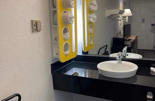 Casper Hotel | Motel 6 Casper