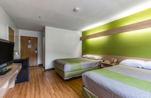 Sugar Creek Hotel | Motel 6-Charlotte, NC - University