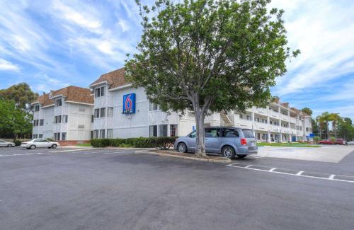 Lincoln Acres Hotel | Motel 6-Chula Vista, CA - San Diego