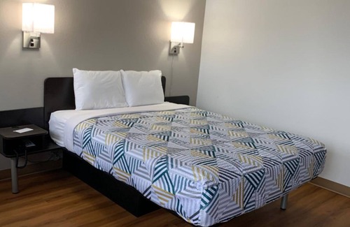 Dayton Hotel | Motel 6 Dayton, OH