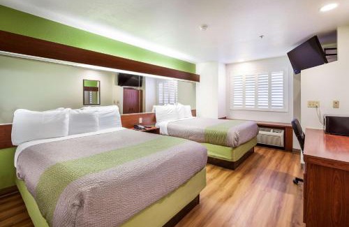 Dixon Hotel | Motel 6-Dixon, CA