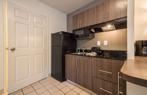 Gwinnett Place Hotel | Motel 6 Duluth, GA- Atlanta- Gwinnett Place