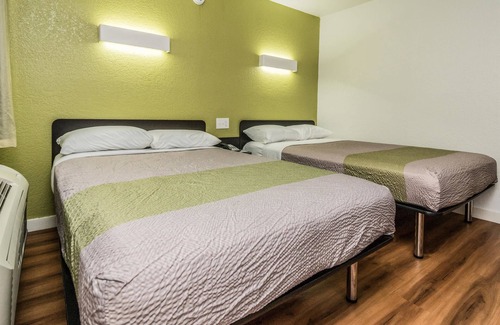 Fort Worth Hotel | Motel 6 Fort Worth, TX - North