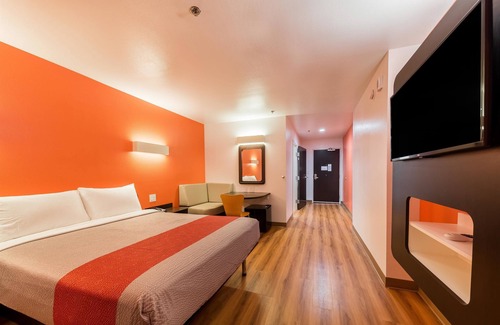 Fossil Creek Hotel | Motel 6 Fort Worth, TX - North - Saginaw