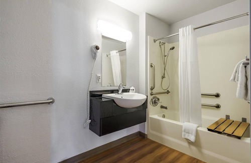 Ardenwood Hotel | Motel 6 Fremont, CA - North