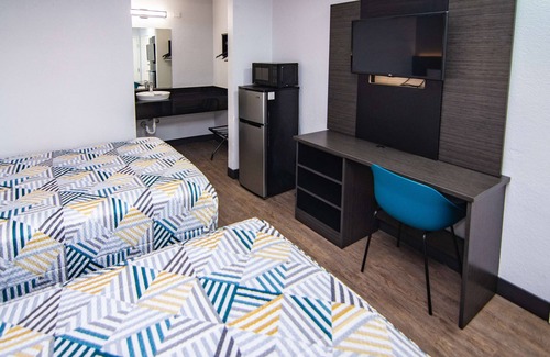 Fort Pierce Hotel | Motel 6 Ft. Pierce, FL, Fort Pierce