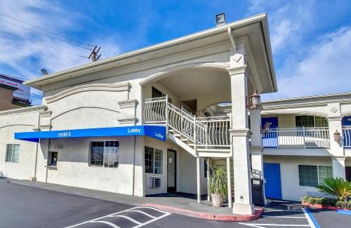 Garden Grove Hotel | Motel 6 Garden Grove
